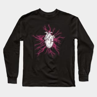 Vintage Human heart and veins, arteries, blood, illustration art, dark, purple roses Long Sleeve T-Shirt